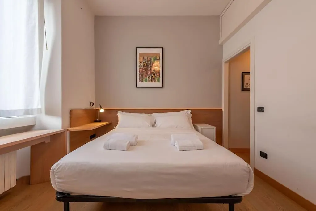 Guest Planet - Exclusive Flat Isola Milano Apartment 0*, Milan