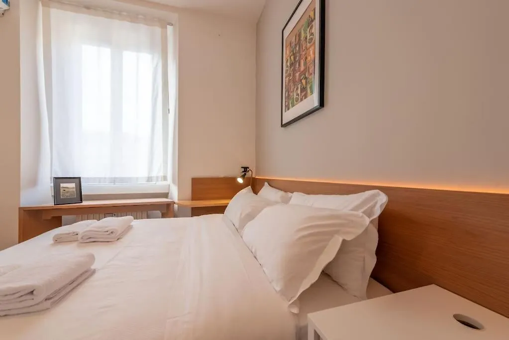 Guest Planet - Exclusive Flat Isola Milano Apartment